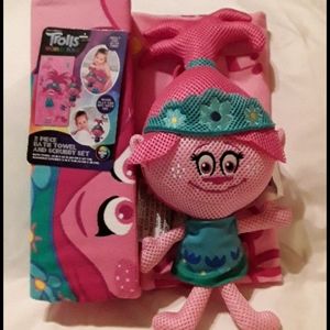 Trolls World Tour Kids 2 piece bath towel